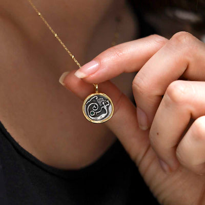 MZB151_Gold Plated Sterling Silver Mermaid Necklace_11 model