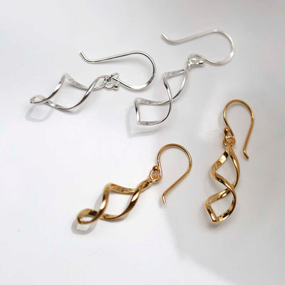 ME394B_18k Gold Plated Brass Dangly Simple Twist Earrings_1
