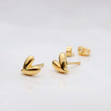 ML722B_18k Gold Plated Brass Love Heart Studs_6