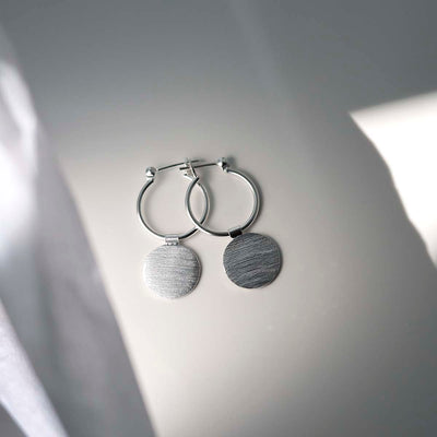 ML890S_Sterling Silver Omega Drop Earrings_4