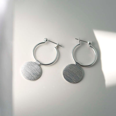 ML890S_Sterling Silver Omega Drop Earrings_3