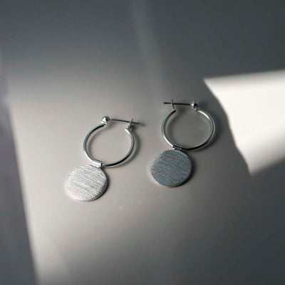 ML890S_Sterling Silver Omega Drop Earrings_2
