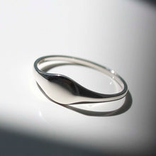 ML929_Sterling Silver Oval Pinky Signet Ring_4