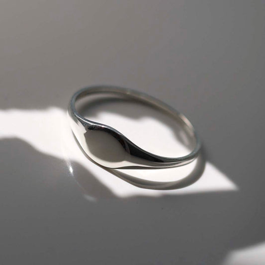 ML929_Sterling Silver Oval Pinky Signet Ring_3