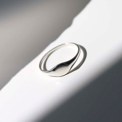 ML929_Sterling Silver Oval Pinky Signet Ring_2
