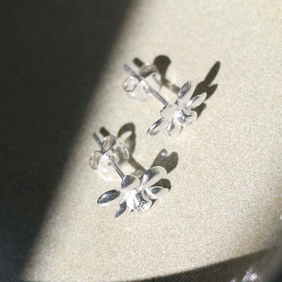 MD261_Sterling Silver Daffodil Stud Earrings_2