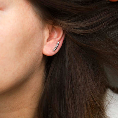 MD259_Sterling Silver Bar Stud Earrings_model 2