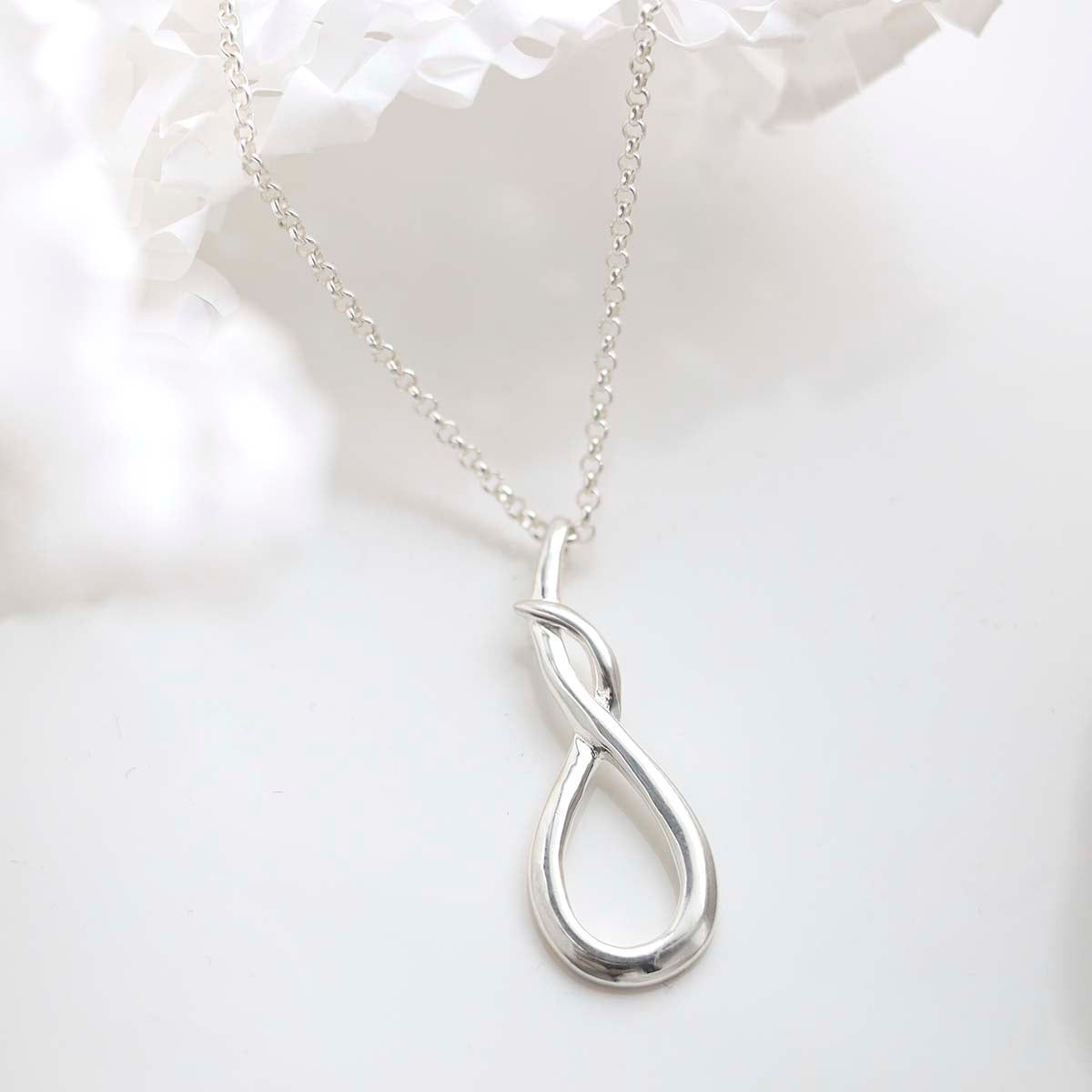 Sterling Silver Simple Loop Necklace