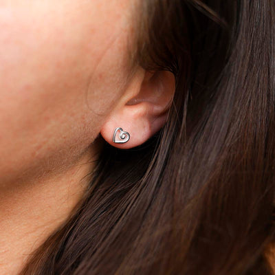 MD260E_Sterling Silver Delicate Spiral Heart Earrings_mode 3