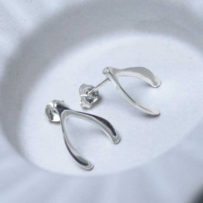 MD303E_Sterling Silver Wishbone Studs_new 4