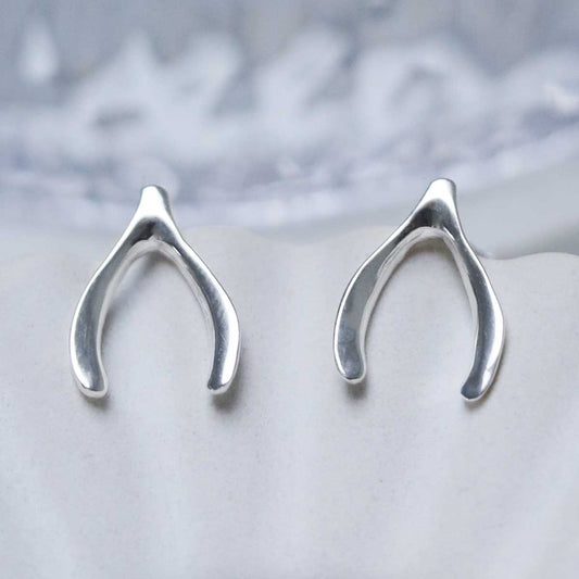 MD303E_Sterling Silver Wishbone Studs_new 3