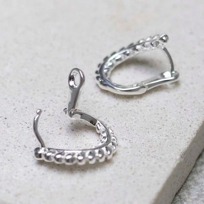 ML966_Sterling Silver Laurel Hoops_2