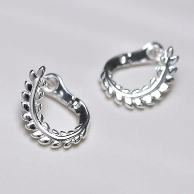 ML966_Sterling Silver Laurel Hoops_1