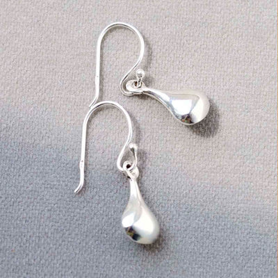 ML962_Sterling Silver Mini Pear Drop Earrings_7