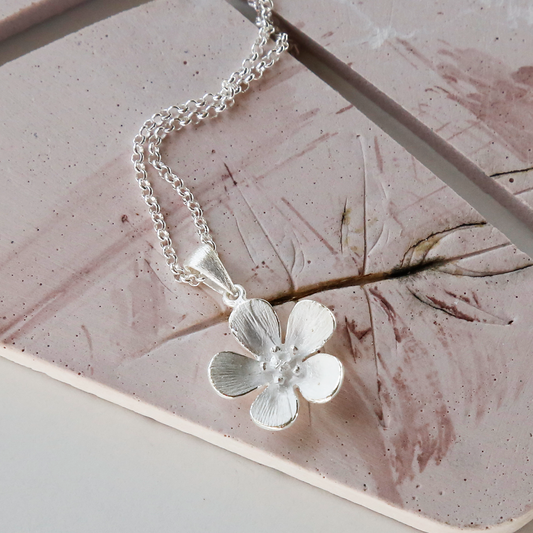 MB207P 1 WILD FLOWER NECKLACE