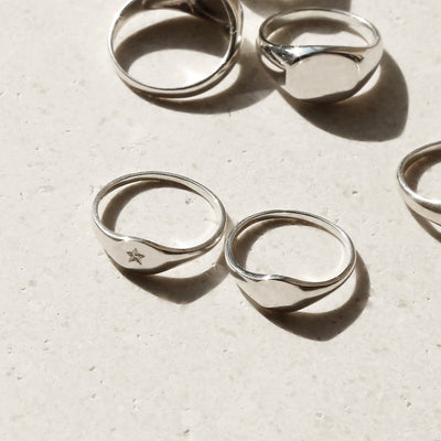 ML929 STERLING SILVER PINKY OVAL SIGNET RING 1110X1110