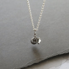 MH685 STAR AND SPHERE NECKLACE