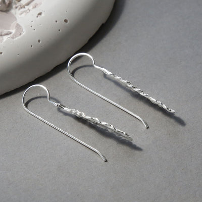 MB208 6 FEATHER DROP EARRINGS