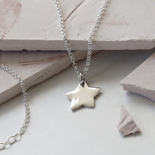 MC272 POLISHED STAR NECKLACE