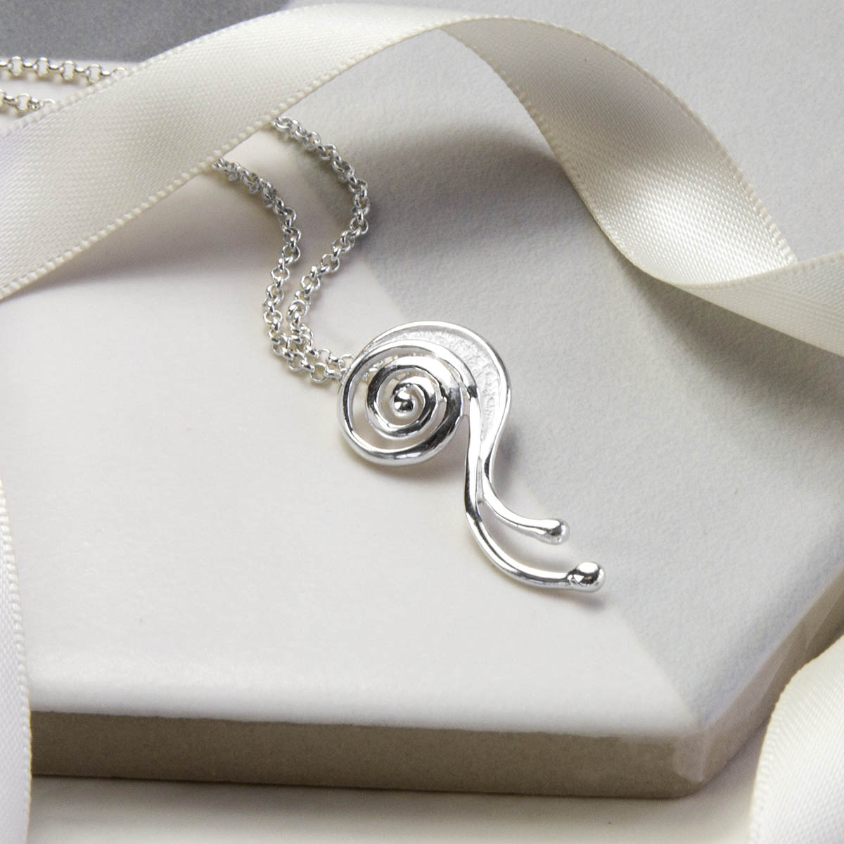 Sterling Silver Swirly Spiral Necklace