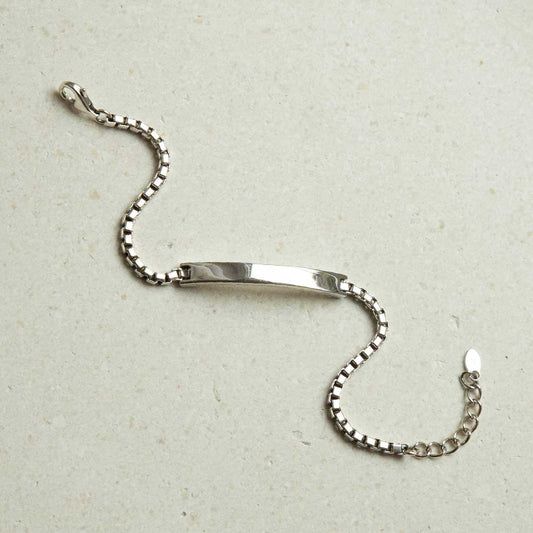 MZA048 STERLING SILVER BOX CHAIN IDENTITY BRACELET 1110x1110 1