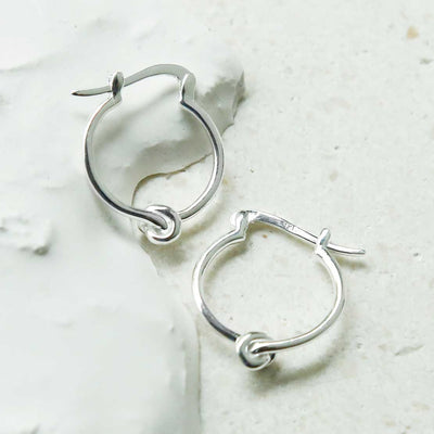 MS1214S STERLING SILVER KNOT HOOPS 1110X1110