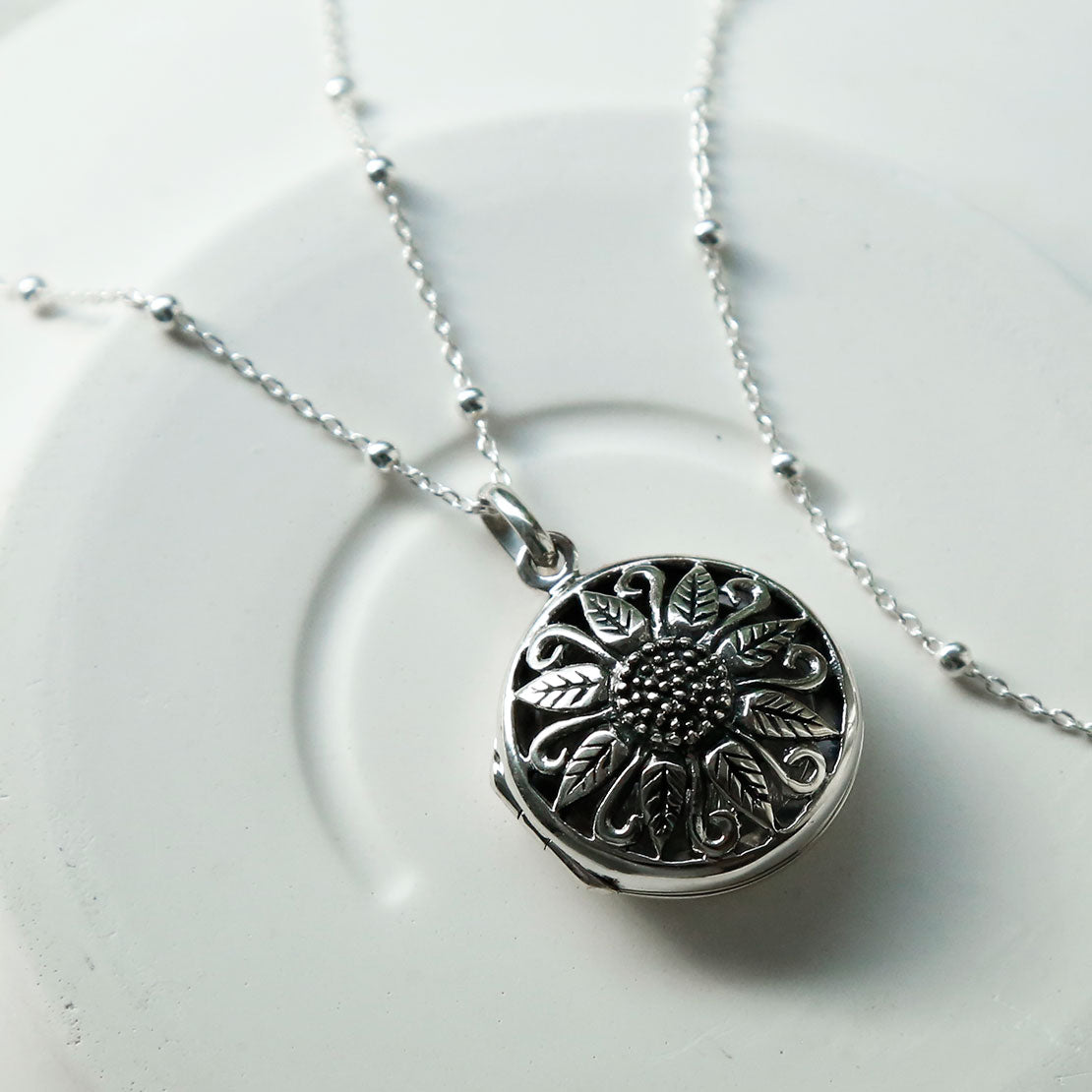 Sterling Silver Vintage Sunflower Locket
