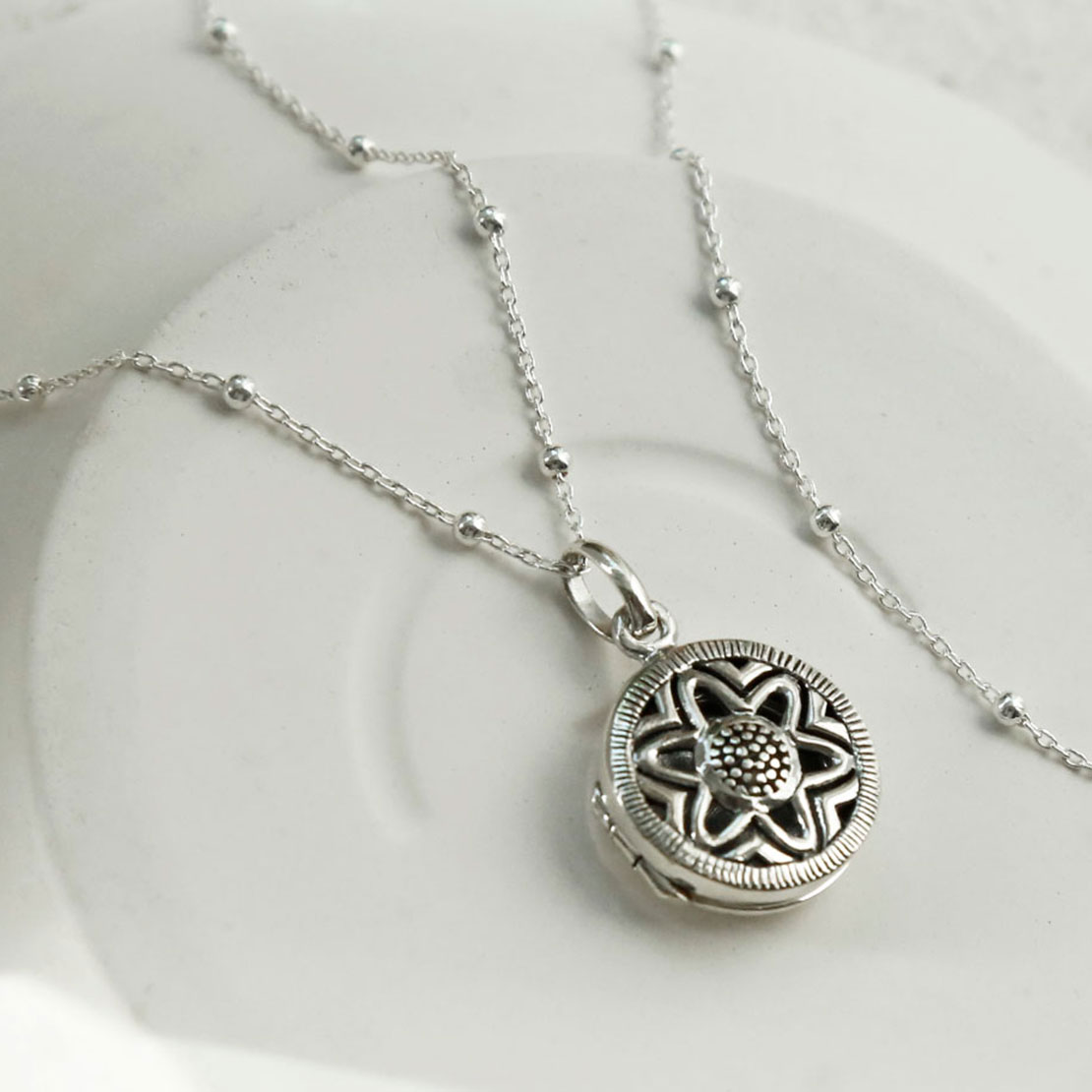 Sterling Silver Vintage Flower Locket