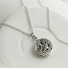 MR1108 Sterling Silver vintage flower locket 1110x1110 3 2