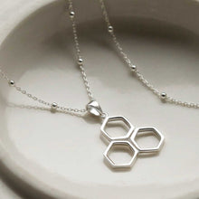 MS1203S STERLING SILVER GEOMETRIC HONEYCOMB NECKLACE 1110X1110
