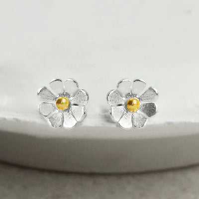 MS1216 STERLING SILVER AND GOLD PLATED DAINTY DAISY STUDS 1110X1110 1