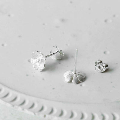 MS1217S STERLING SILVER DAINTY DAISY STUDS 1110X1110 3