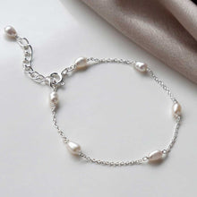 MK813 STERLING SILVER DEW DROP PEARL BRACELET SMALL 1110x1110 2