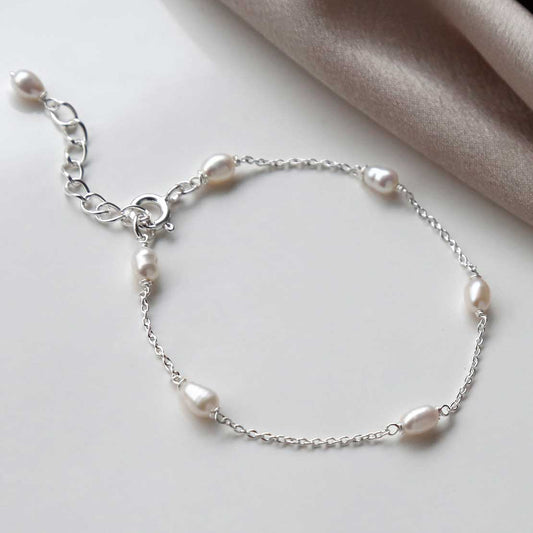 MK813 STERLING SILVER DEW DROP PEARL BRACELET SMALL 1110x1110 2