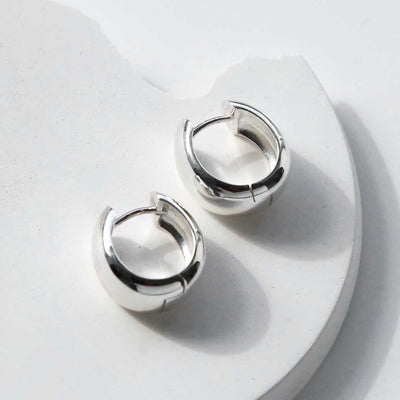 ML936 STERLING SILVER LARGE STATEMENT HUGGIES 1110x1110 2