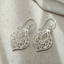 ME508 STERLING SILVER FLEUR DE LIS DANGLY EARRINGS 3