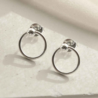 ME510 STERLING SILVER CIRCLE STUDS 1