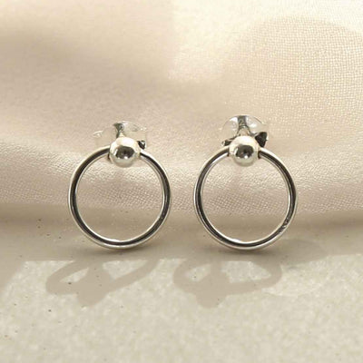 ME510 STERLING SILVER CIRCLE STUDS 3