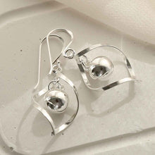 ME526 STERLING SILVER TWIST BALL DANGLY EARRINGS 4