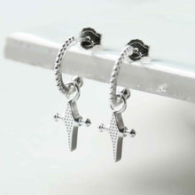 ML967 STERLING SILVER VEGAS HOOP STUDS 4