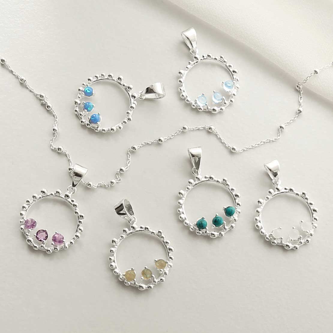 Sterling Silver Labradorite Splash Necklace
