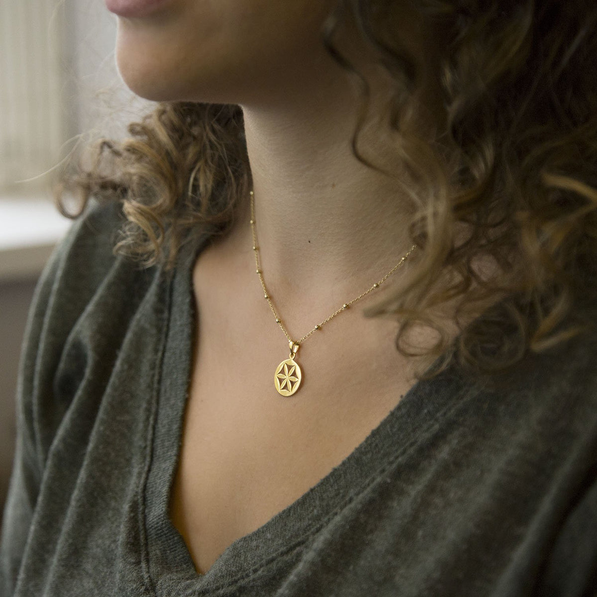 Gold Plated Sterling Silver Flower Wheel Necklace