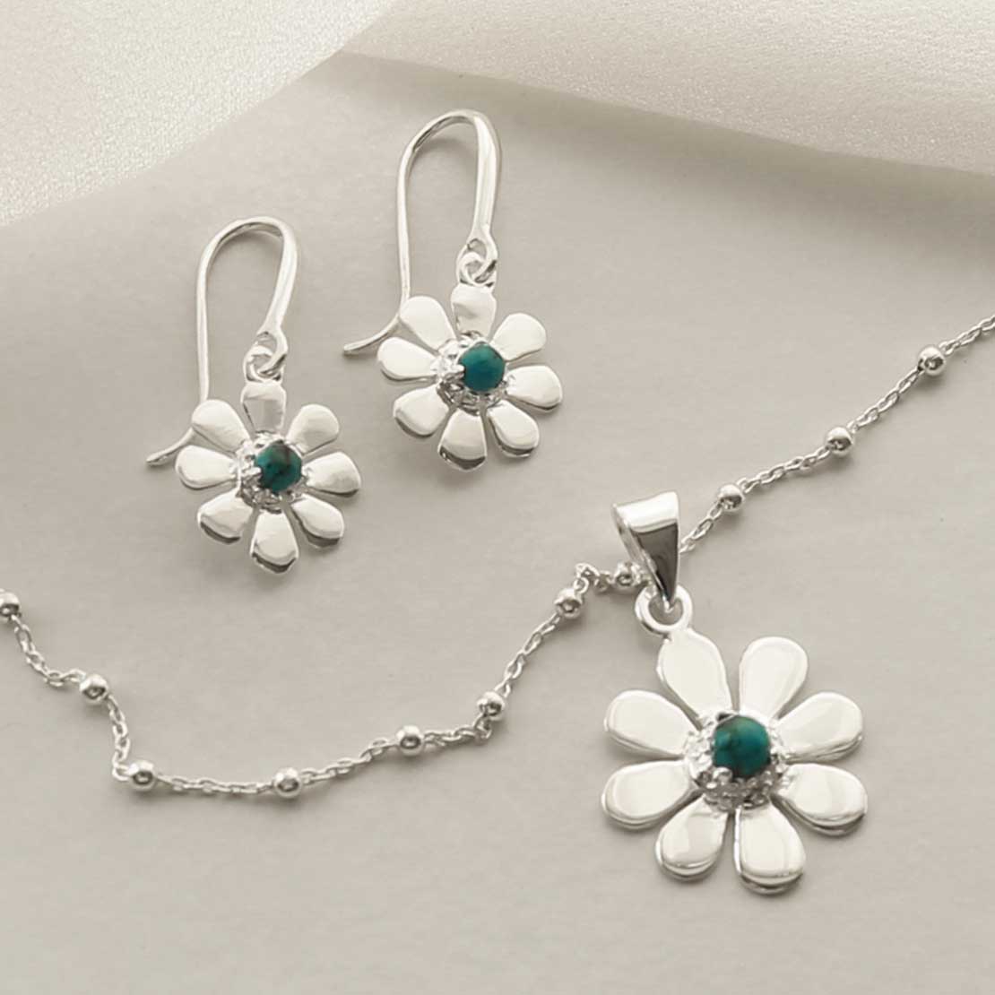 Sterling Silver Turquoise Daisy Necklace