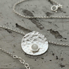 MZB116P MS STERLING SILVER SHIMMERING MOONSTONE NECKLACE 1