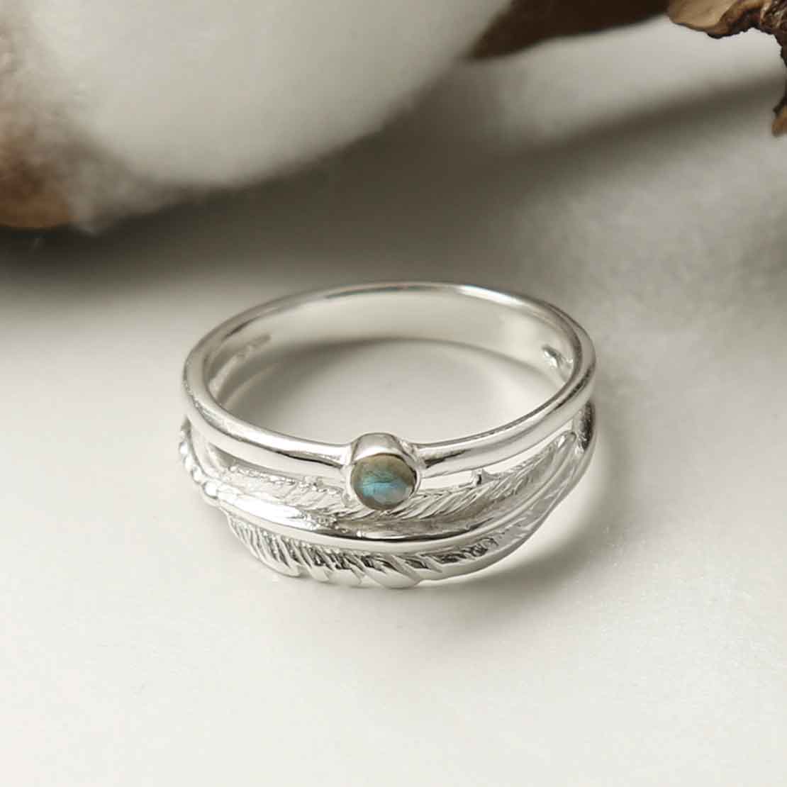 Sterling Silver Labradorite Feather Ring