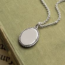 Oval engraving 7