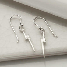 MC276 STERLING SILVER LIGHTNING DANGLY EARRINGS 2