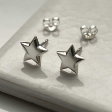 MC285 STERLING SILVER POLISHED STAR STUDS 4