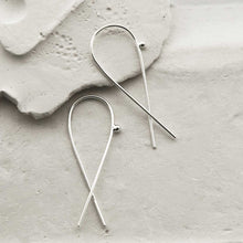 MS1223S STERLING SILVER BELUGA HOOPS 1