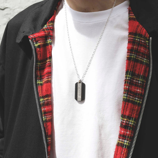 METEORITE BLACK NECKLACE STRAIGHT OVAL BLECHER MODEL